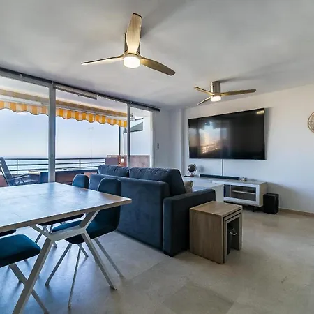 Apartman Vistas Azules -- Remodeled, Large Terrace, Spectacular Ocean Views And Level Access