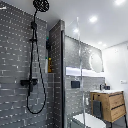 Vistas Azules -- Remodeled, Large Terrace, Spectacular Ocean Views And Level Access トレモリノス