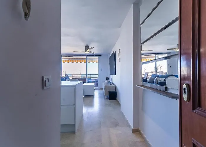 Vistas Azules -- Remodeled, Large Terrace, Spectacular Ocean Views And Level Access Lejlighed