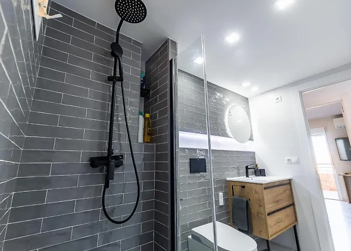 Vistas Azules -- Remodeled, Large Terrace, Spectacular Ocean Views And Level Access Torremolinos