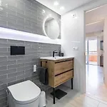 Vistas Azules -- Remodeled, Large Terrace, Spectacular Ocean Views And Level Access * Τορρεμολίνος